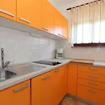 With Parking Space Baska, Krk - 23071 شقة